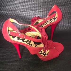 Wild Rose ruffle open toe sandal pumps